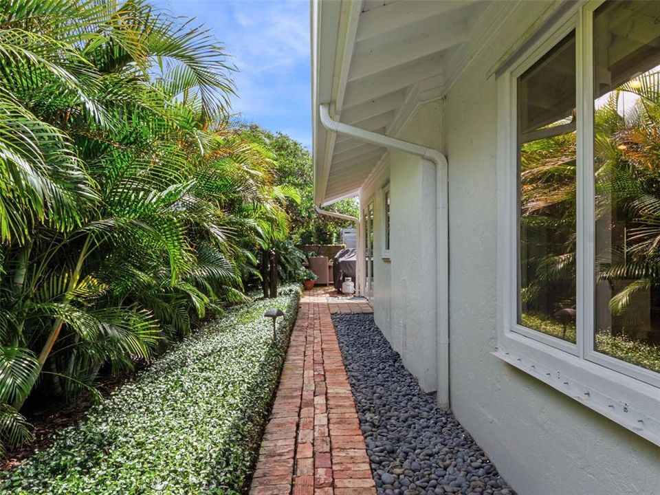 待售: $4,995,000 (4 贝兹, 3 浴室, 4395 平方英尺)