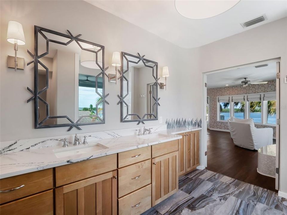 待售: $4,995,000 (4 贝兹, 3 浴室, 4395 平方英尺)