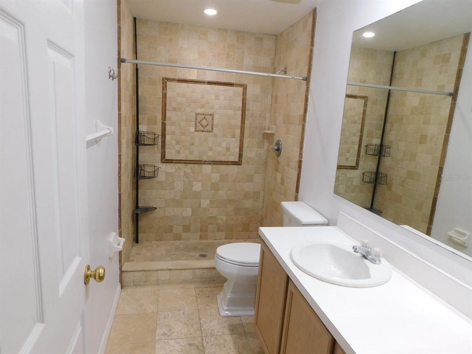 待售: $225,000 (2 贝兹, 2 浴室, 1496 平方英尺)