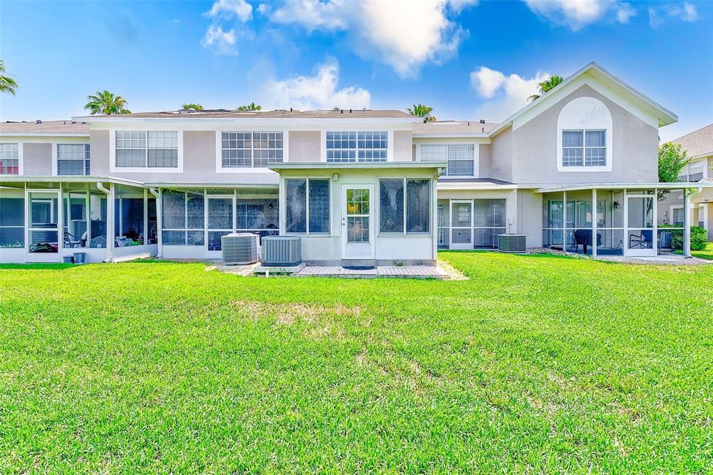 На продажу: $225,000 (2 спален, 2 ванн, 1496 Квадратных фут)