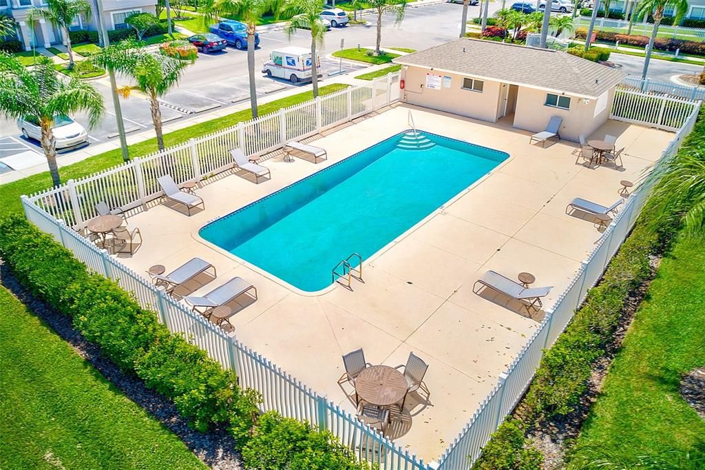 待售: $225,000 (2 贝兹, 2 浴室, 1496 平方英尺)