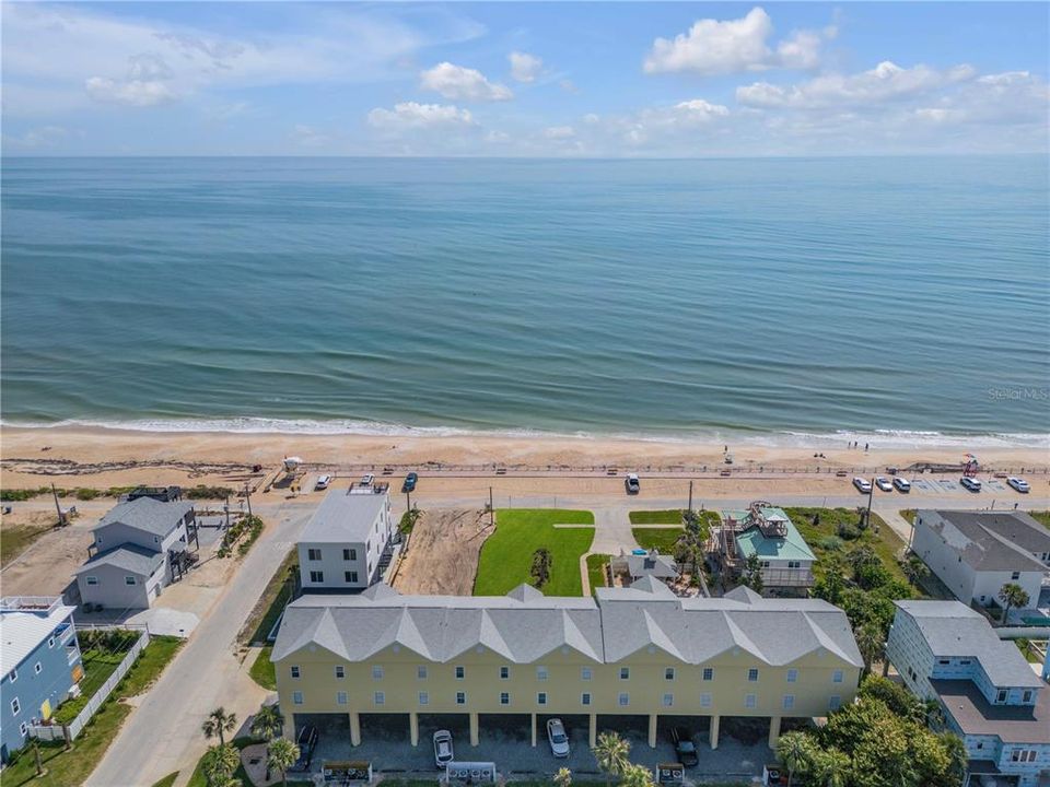 На продажу: $1,500,000 (0.09 acres)