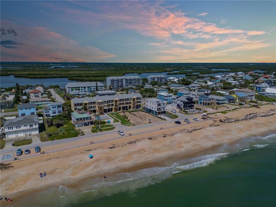 На продажу: $1,500,000 (0.09 acres)