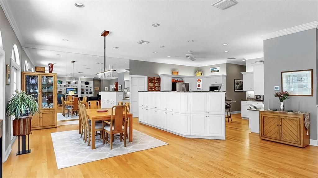 For Sale: $1,125,000 (4 beds, 4 baths, 4690 Square Feet)