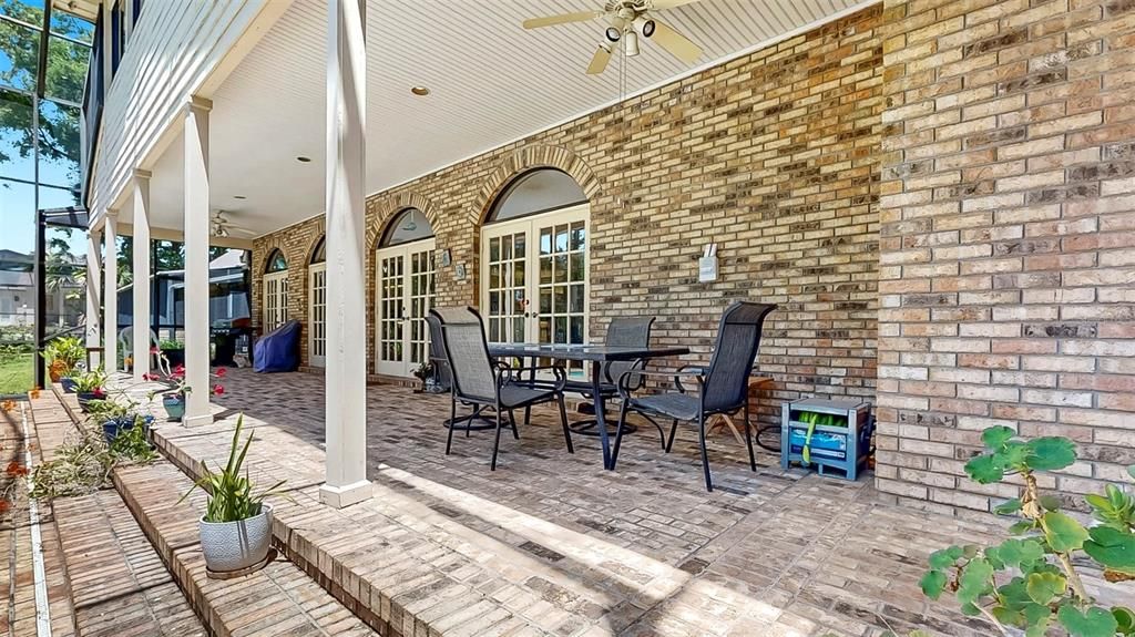 For Sale: $1,125,000 (4 beds, 4 baths, 4690 Square Feet)