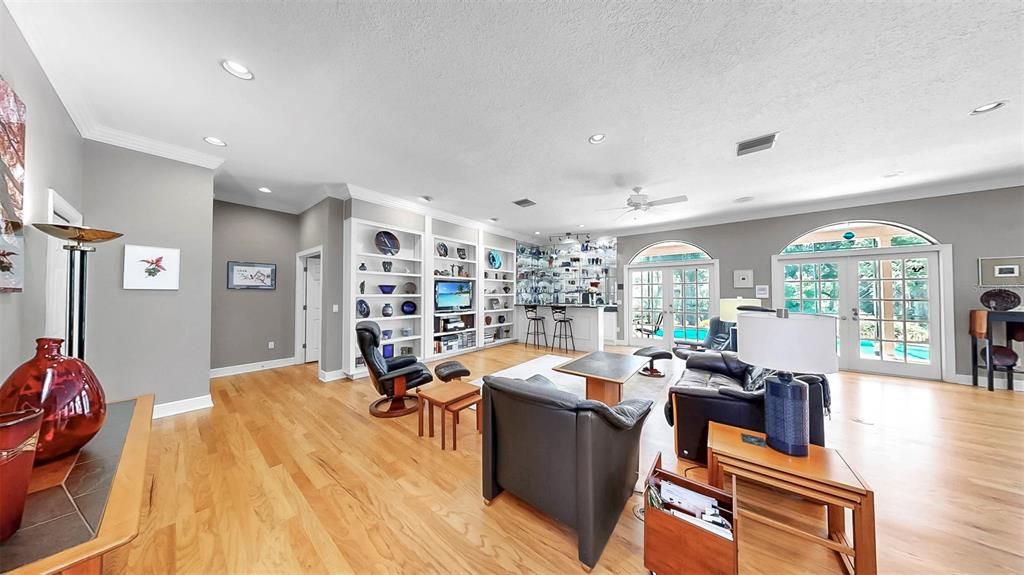 For Sale: $1,125,000 (4 beds, 4 baths, 4690 Square Feet)