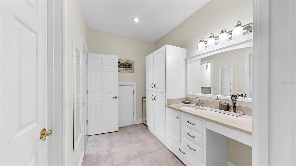 For Sale: $1,125,000 (4 beds, 4 baths, 4690 Square Feet)