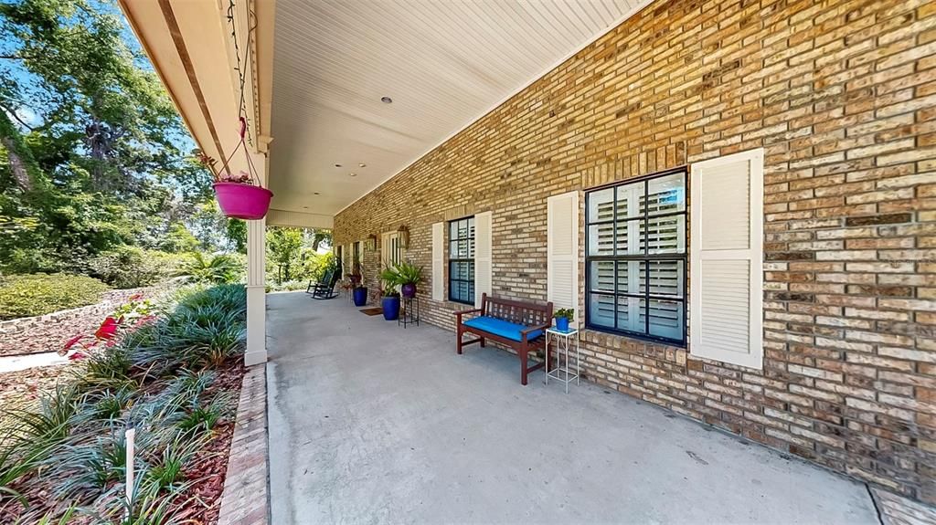 For Sale: $1,125,000 (4 beds, 4 baths, 4690 Square Feet)