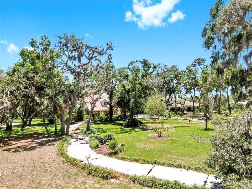 For Sale: $1,125,000 (4 beds, 4 baths, 4690 Square Feet)