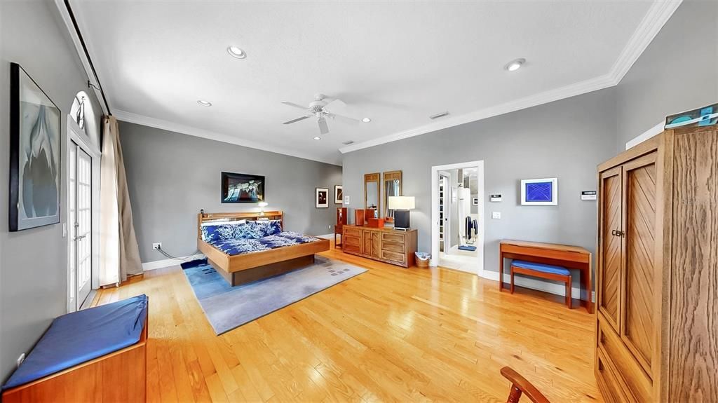 For Sale: $1,125,000 (4 beds, 4 baths, 4690 Square Feet)