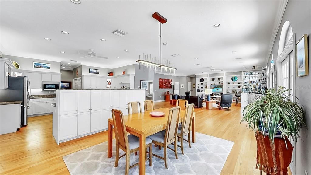 For Sale: $1,125,000 (4 beds, 4 baths, 4690 Square Feet)