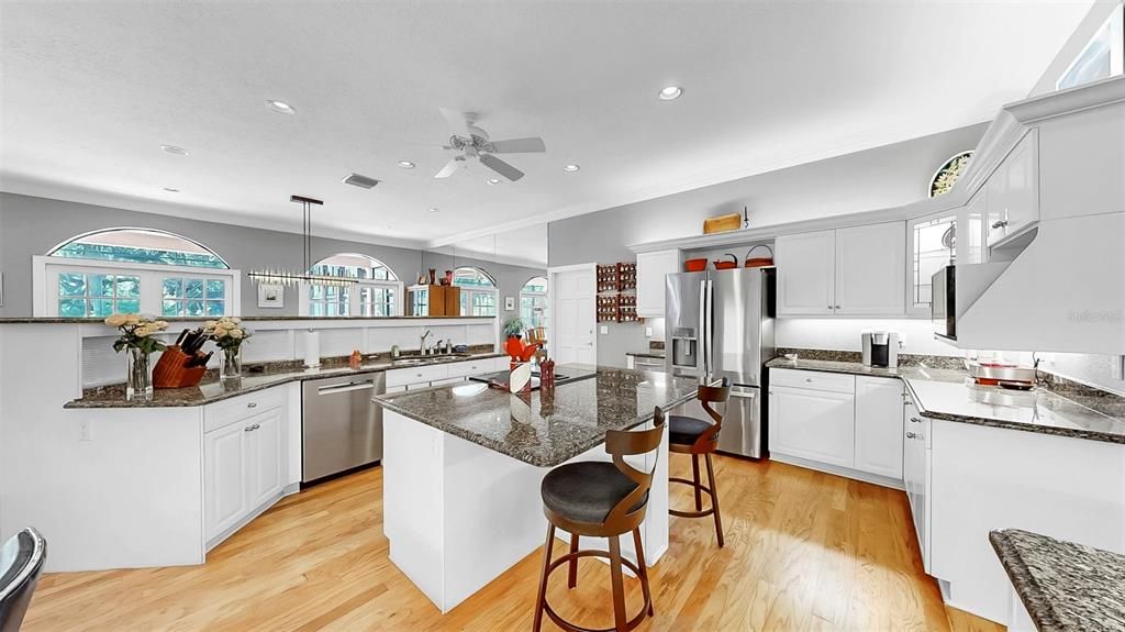 For Sale: $1,125,000 (4 beds, 4 baths, 4690 Square Feet)