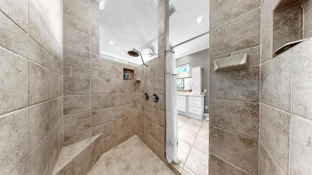 For Sale: $1,125,000 (4 beds, 4 baths, 4690 Square Feet)