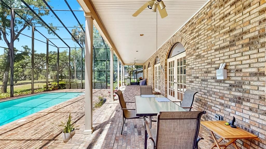 For Sale: $1,125,000 (4 beds, 4 baths, 4690 Square Feet)