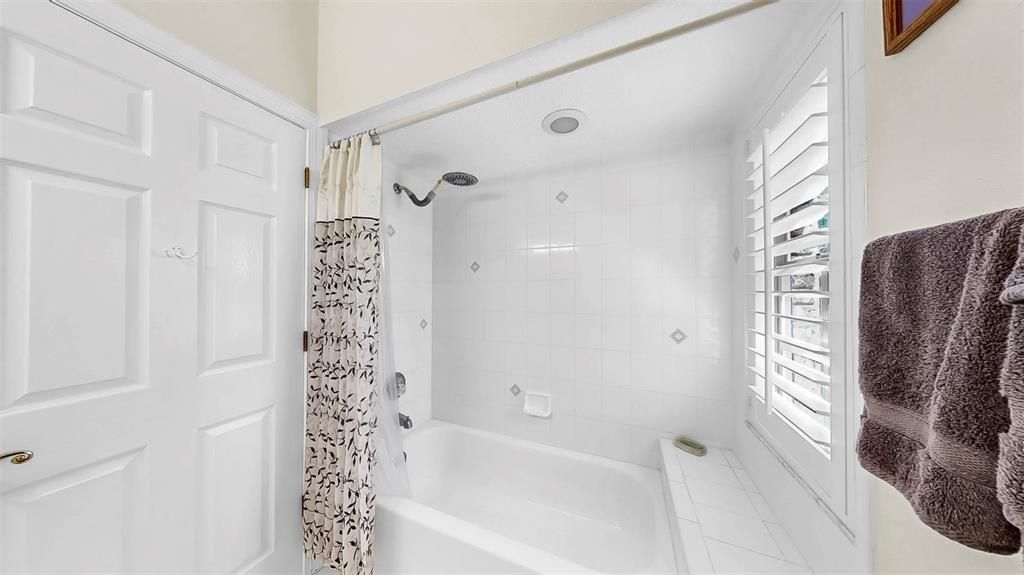 For Sale: $1,125,000 (4 beds, 4 baths, 4690 Square Feet)