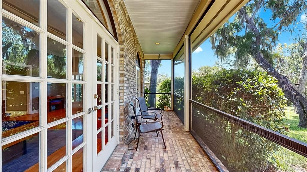 For Sale: $1,125,000 (4 beds, 4 baths, 4690 Square Feet)