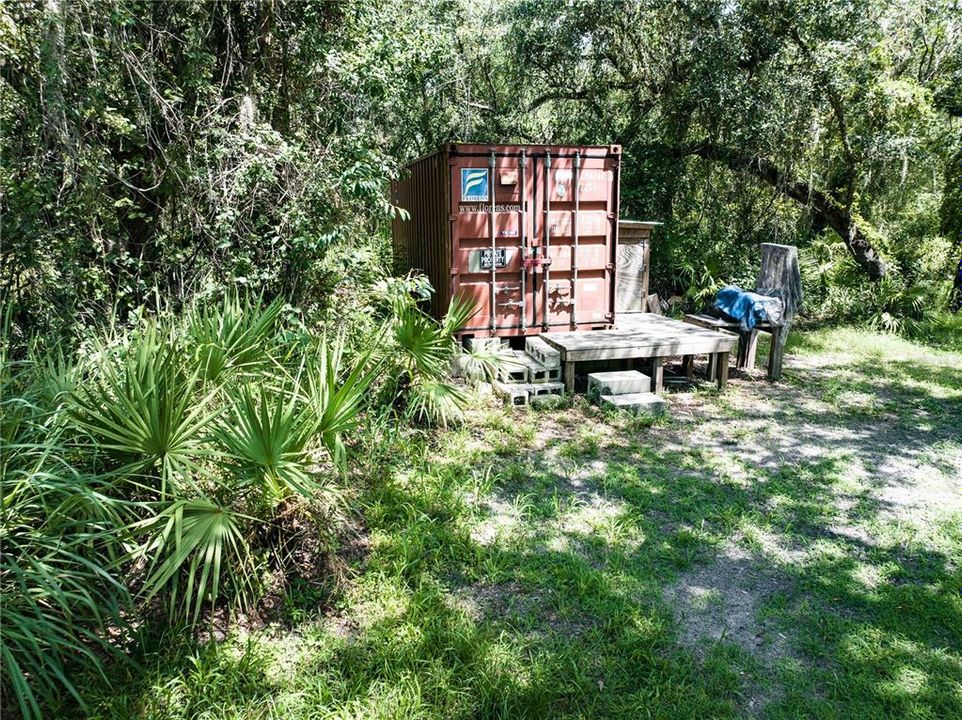 На продажу: $249,900 (2.06 acres)