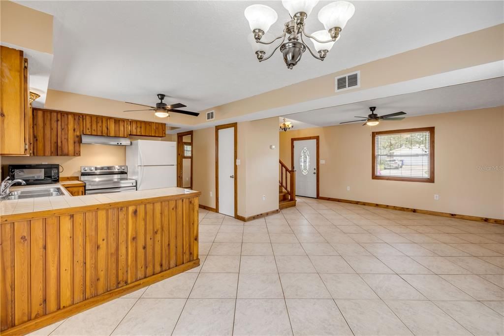 Activo con contrato: $287,000 (3 camas, 2 baños, 1266 Pies cuadrados)