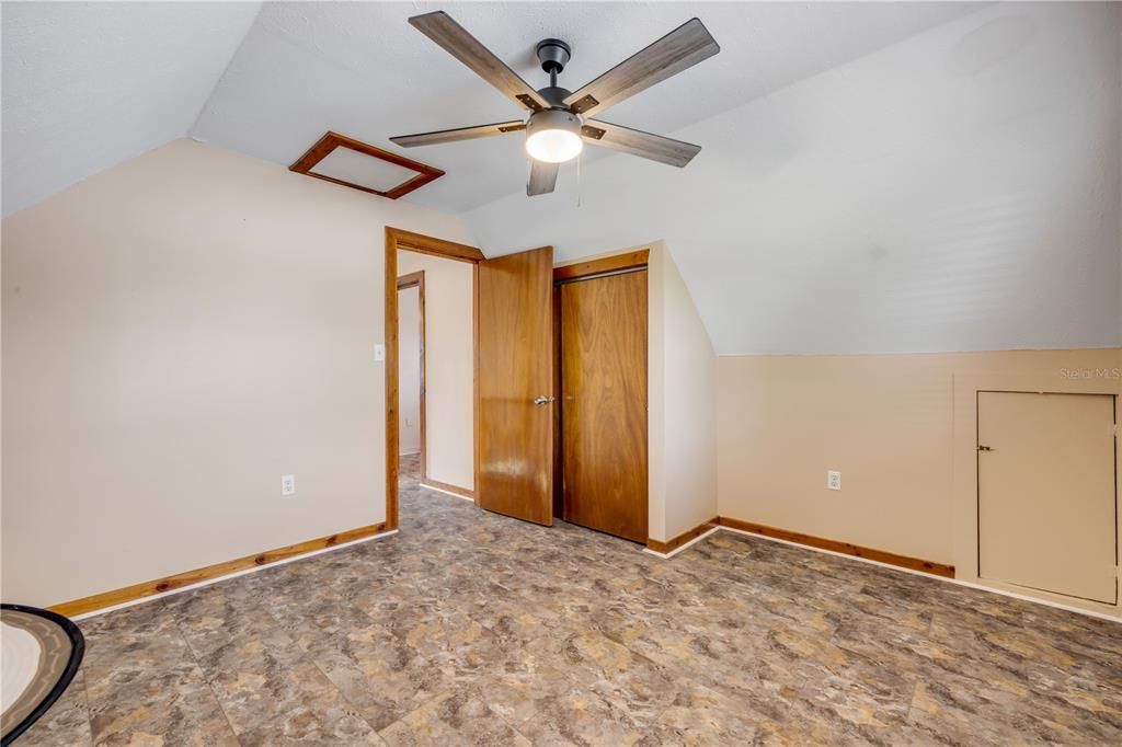 Activo con contrato: $287,000 (3 camas, 2 baños, 1266 Pies cuadrados)