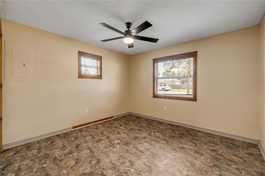 Activo con contrato: $287,000 (3 camas, 2 baños, 1266 Pies cuadrados)