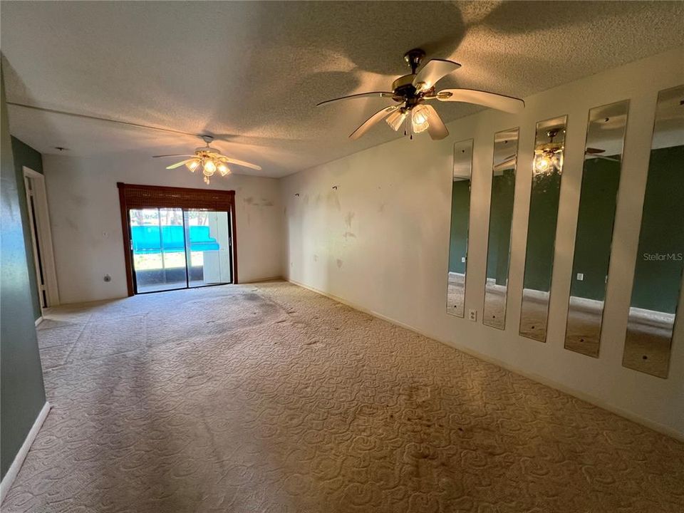 En Venta: $160,000 (2 camas, 2 baños, 800 Pies cuadrados)