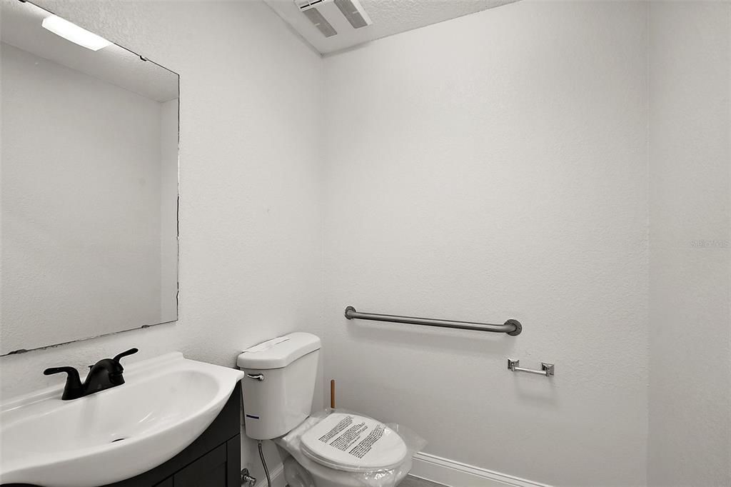 На продажу: $57,600 (0 спален, 0 ванн, 3600 Квадратных фут)