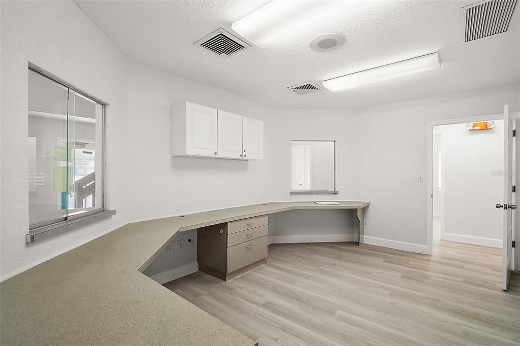 На продажу: $57,600 (0 спален, 0 ванн, 3600 Квадратных фут)