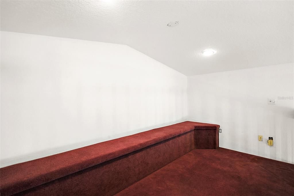 На продажу: $57,600 (0 спален, 0 ванн, 3600 Квадратных фут)