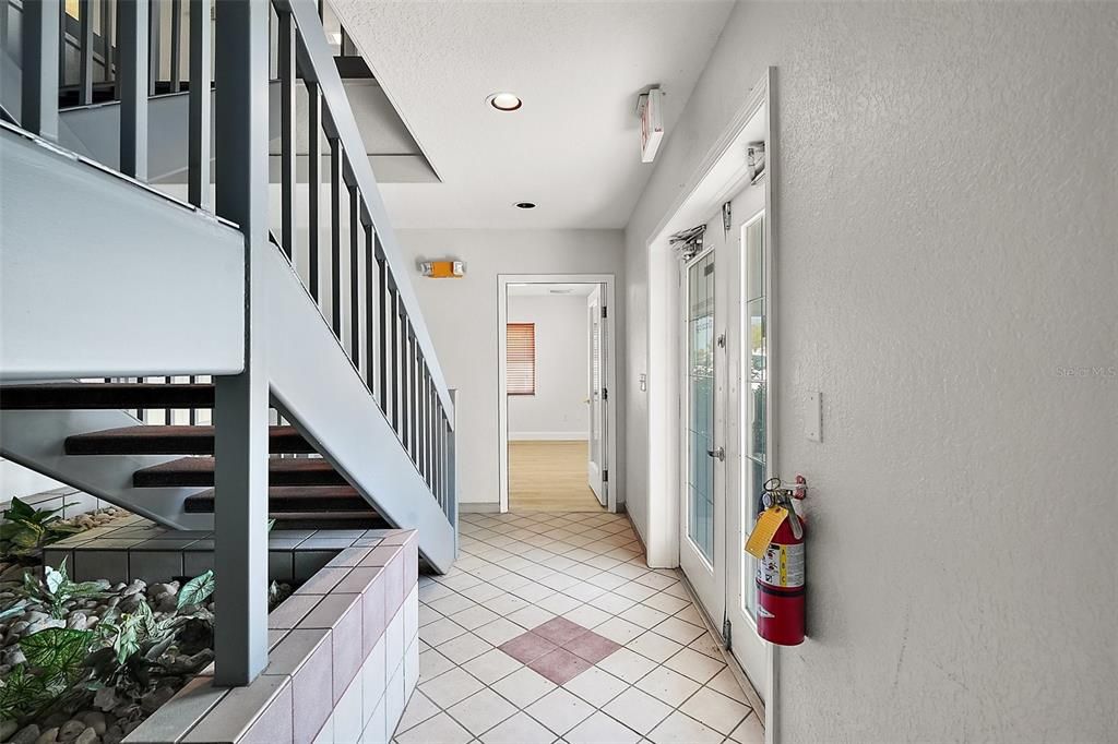 На продажу: $57,600 (0 спален, 0 ванн, 3600 Квадратных фут)