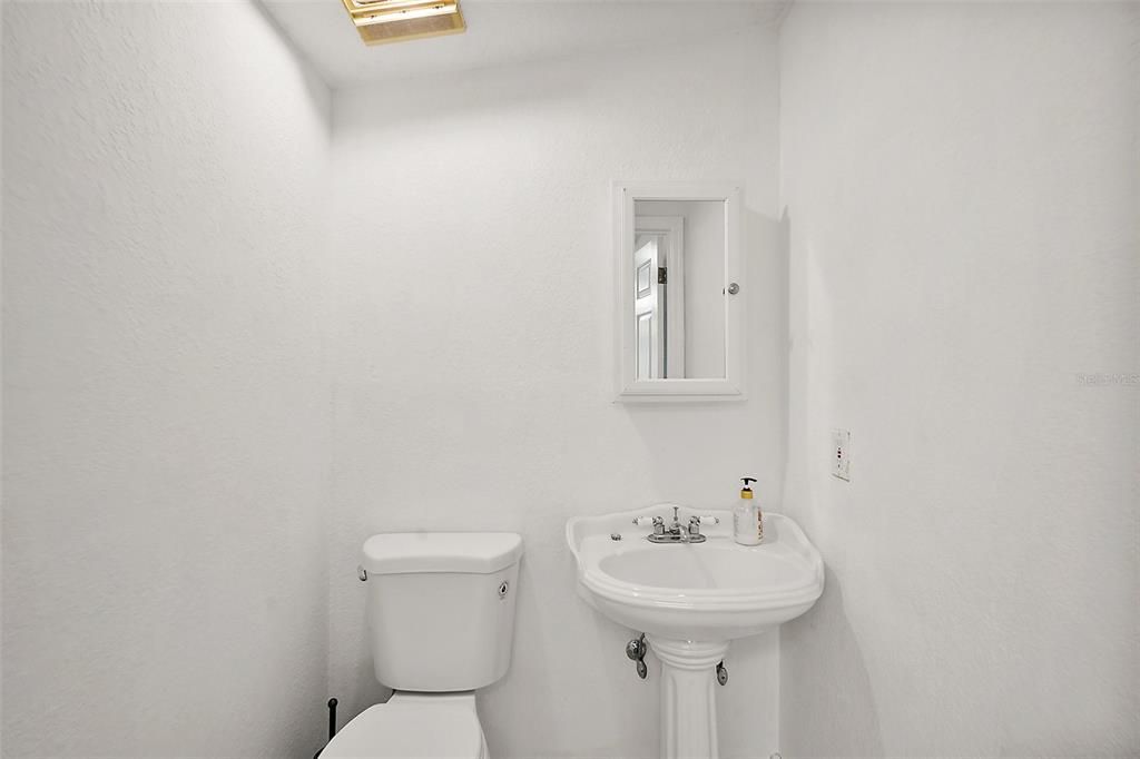 На продажу: $57,600 (0 спален, 0 ванн, 3600 Квадратных фут)