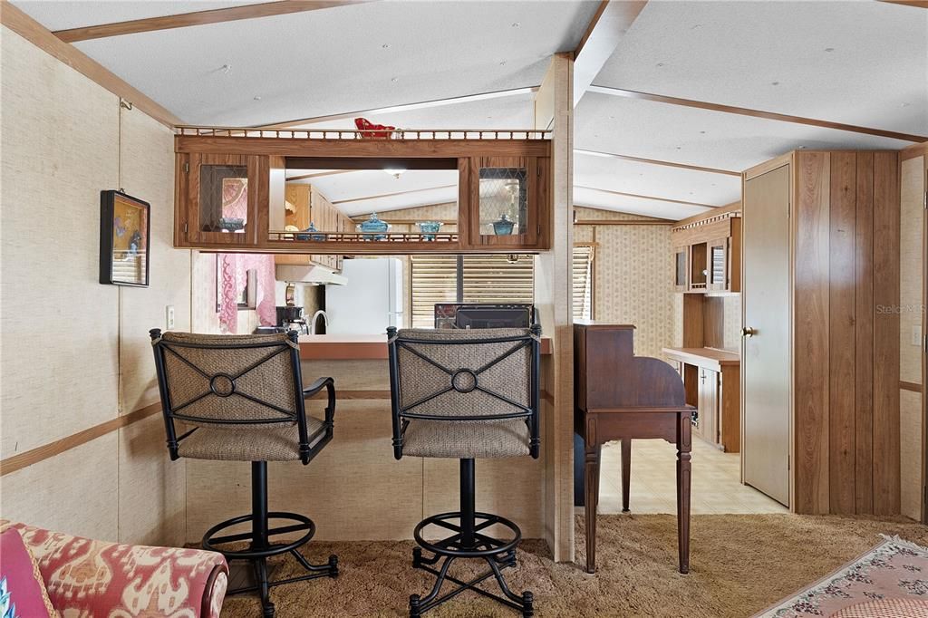 На продажу: $97,500 (2 спален, 1 ванн, 784 Квадратных фут)