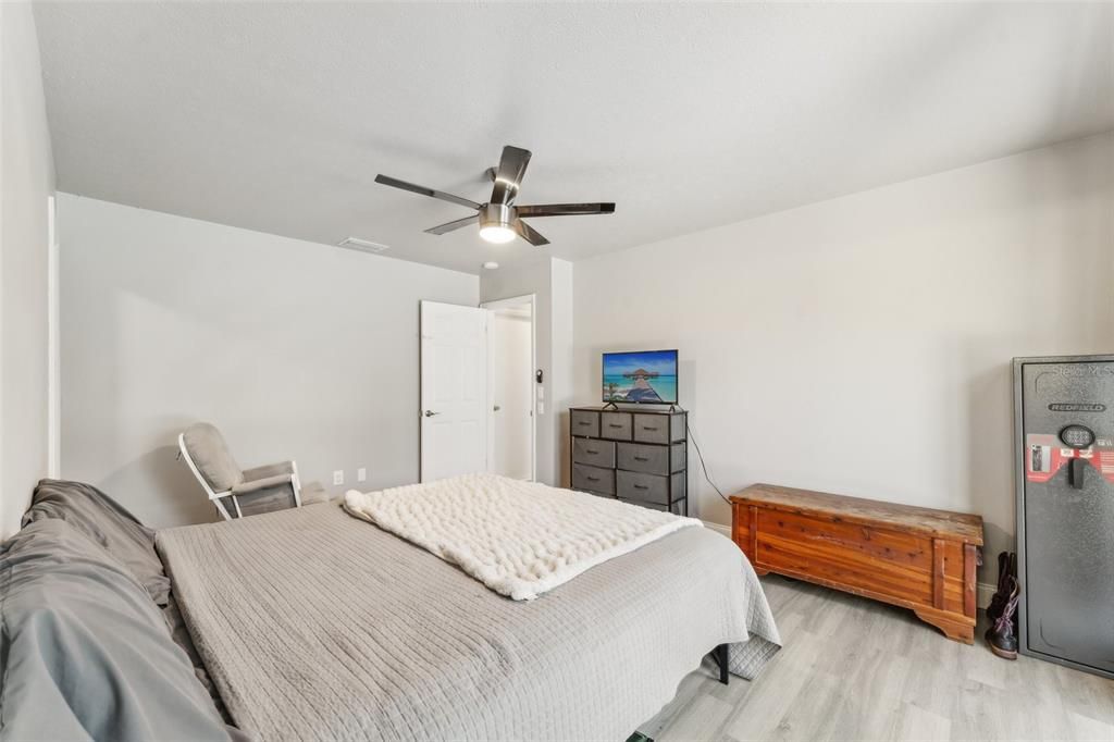 Active With Contract: $329,900 (4 beds, 3 baths, 1672 Square Feet)