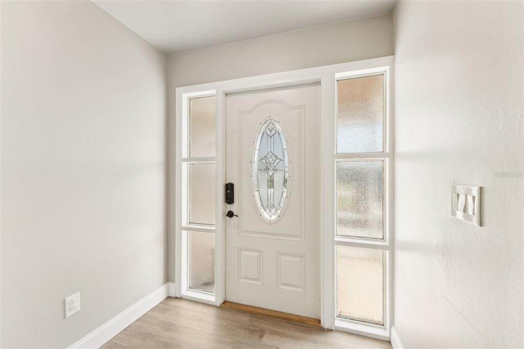 Active With Contract: $329,900 (4 beds, 3 baths, 1672 Square Feet)