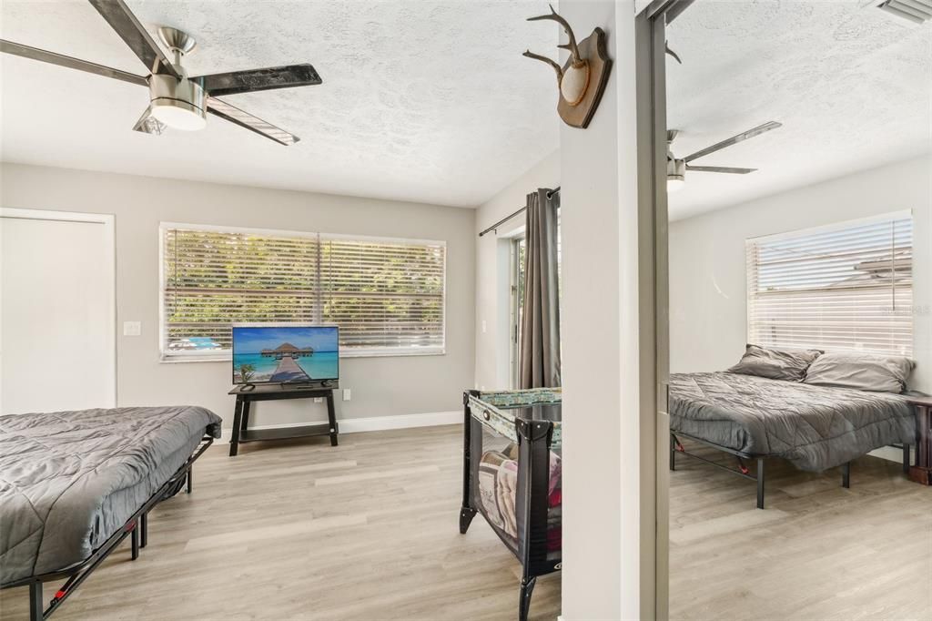 Active With Contract: $329,900 (4 beds, 3 baths, 1672 Square Feet)