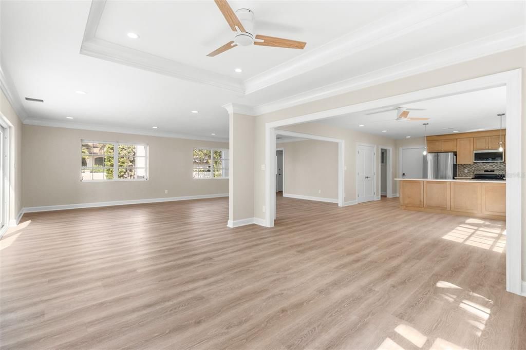 出租: $8,500 (4 贝兹, 3 浴室, 2572 平方英尺)