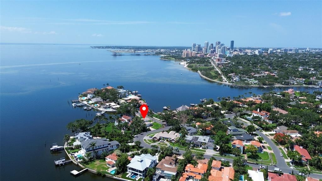 出租: $8,500 (4 贝兹, 3 浴室, 2572 平方英尺)