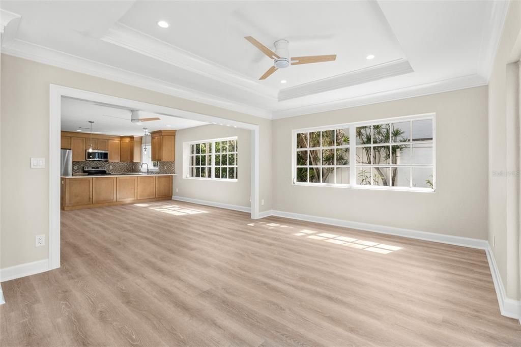 出租: $8,500 (4 贝兹, 3 浴室, 2572 平方英尺)