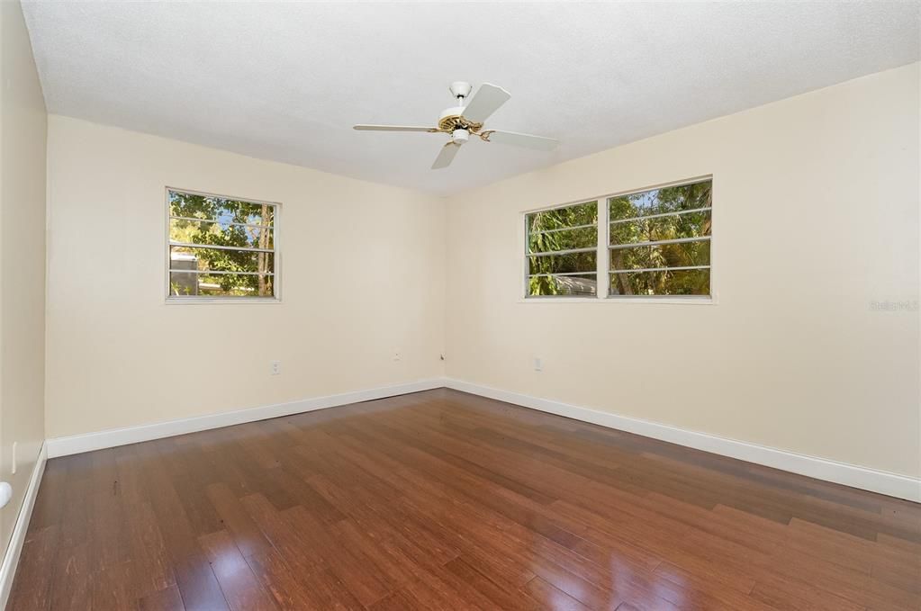 待售: $425,000 (4 贝兹, 3 浴室, 2814 平方英尺)