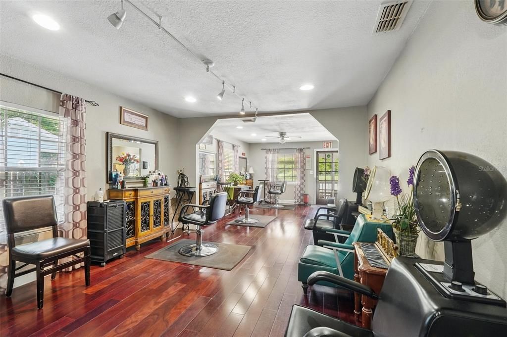 En Venta: $284,900 (0 camas, 0 baños, 920 Pies cuadrados)