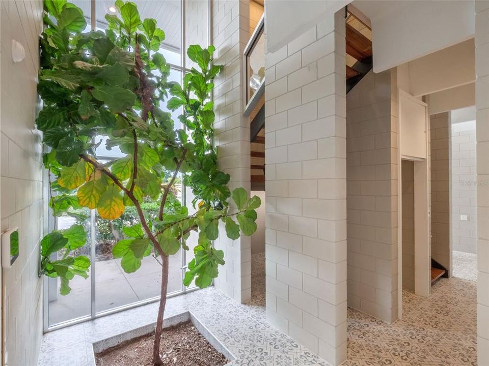 На продажу: $950,000 (3 спален, 3 ванн, 3885 Квадратных фут)