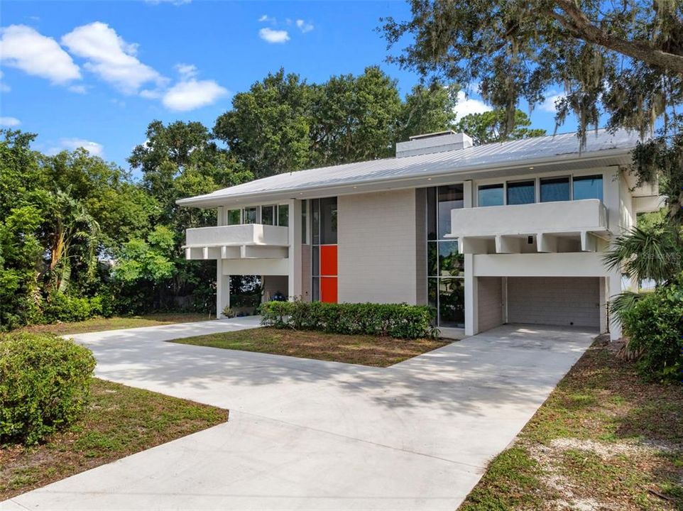 На продажу: $950,000 (3 спален, 3 ванн, 3885 Квадратных фут)