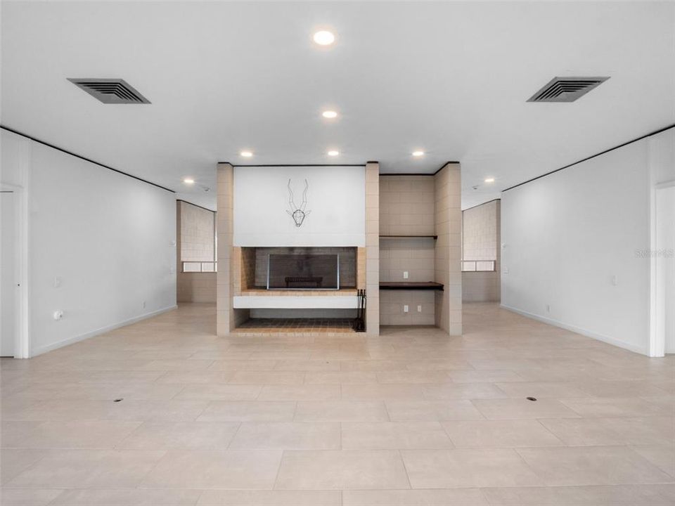 На продажу: $950,000 (3 спален, 3 ванн, 3885 Квадратных фут)