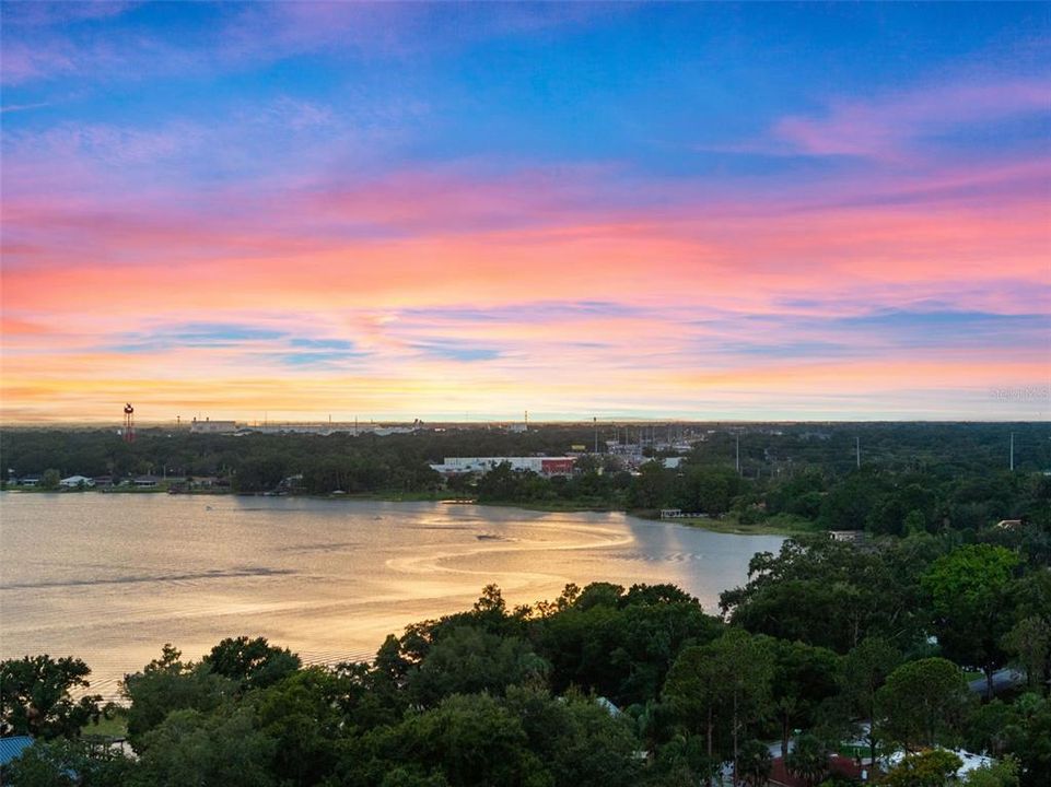 На продажу: $950,000 (3 спален, 3 ванн, 3885 Квадратных фут)