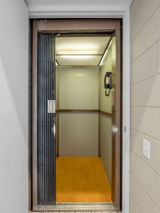 На продажу: $950,000 (3 спален, 3 ванн, 3885 Квадратных фут)