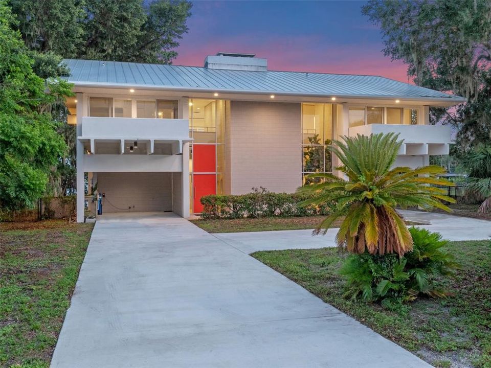 На продажу: $950,000 (3 спален, 3 ванн, 3885 Квадратных фут)