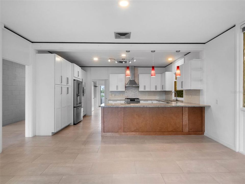 На продажу: $950,000 (3 спален, 3 ванн, 3885 Квадратных фут)