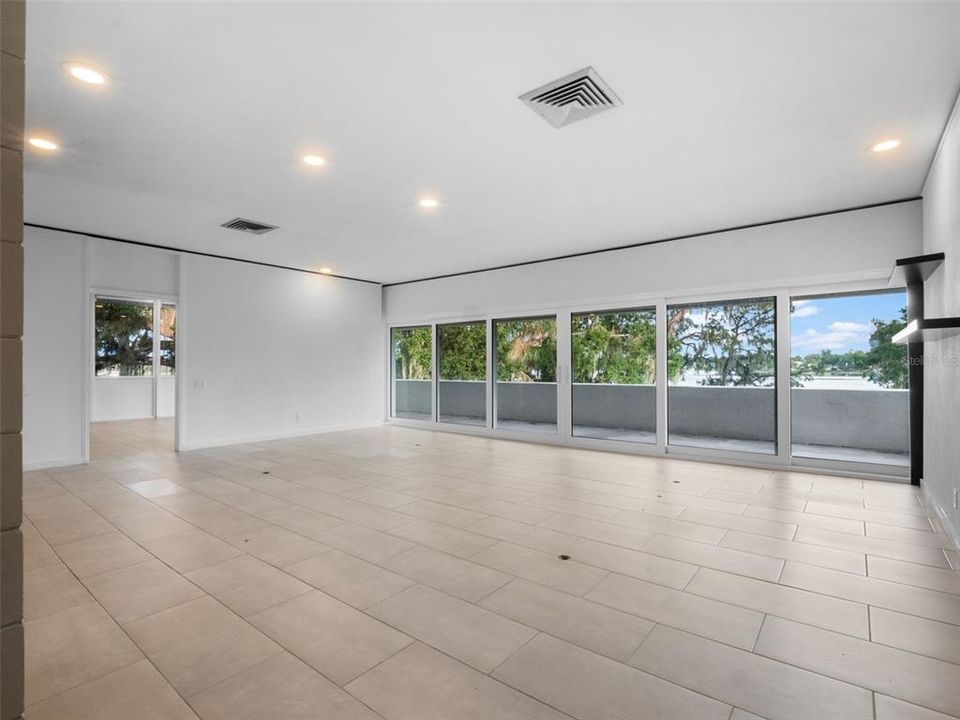 На продажу: $950,000 (3 спален, 3 ванн, 3885 Квадратных фут)