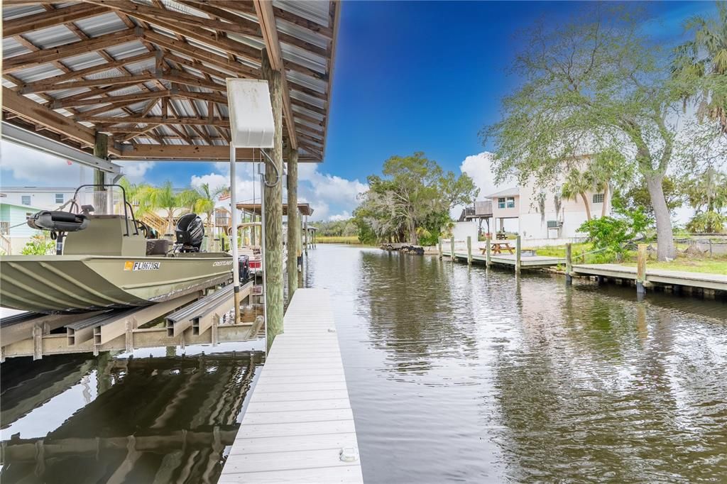 Под контрактом: $400,000 (2 спален, 2 ванн, 1850 Квадратных фут)