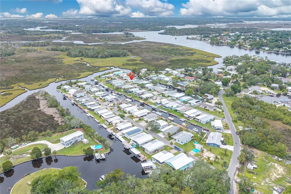 Под контрактом: $400,000 (2 спален, 2 ванн, 1850 Квадратных фут)