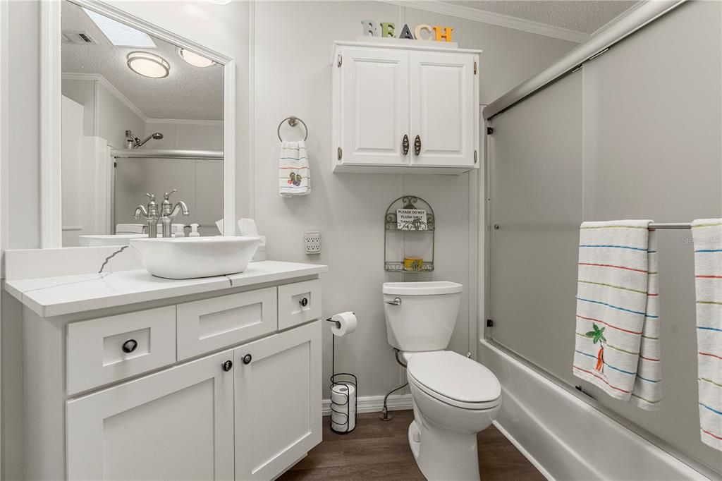 Под контрактом: $400,000 (2 спален, 2 ванн, 1850 Квадратных фут)